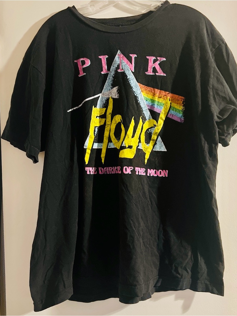 Pink Floyd Black Graphic Tee with Rainbow Prism and Yellow Logo XL (some fading
